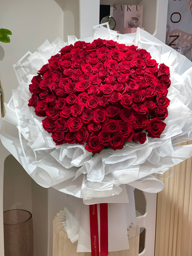 99 red roses