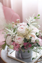 Bespoke bloom box