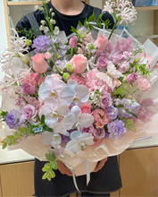 The M bloom box